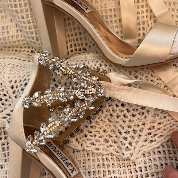 BADGLEY MISCHKA Everafter Embellished Sandal - Picture 10 of 17